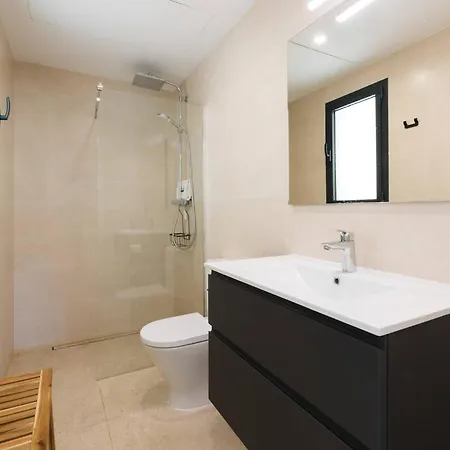 Stunning House With Private Jacuzzi And Sea Views Málaga